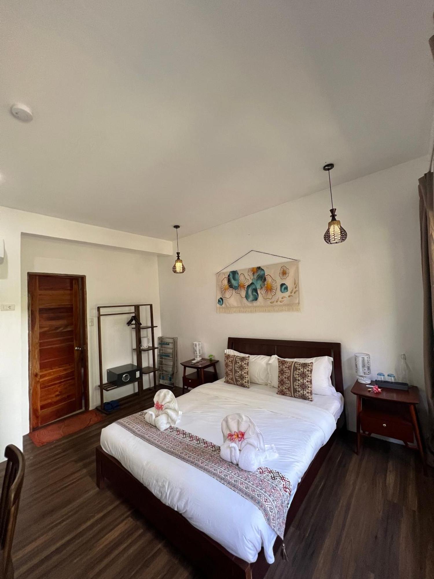 Infinity Diving Resort And Residences Dauin Bagian luar foto